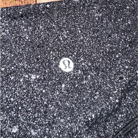 Lululemon Align Crop 21"
Luminesce Splatter Ice Grey Black - Picture 13 of 13